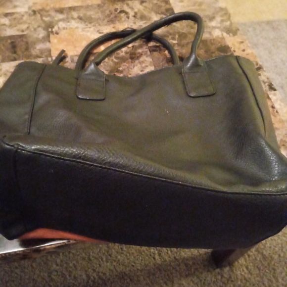 Purse - Picture 2 of 2